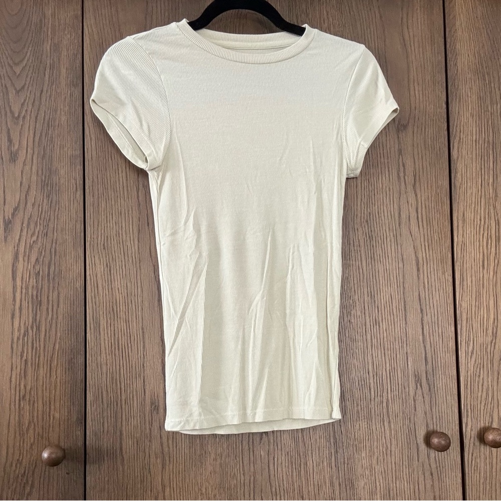 Set Active Form Tee in oat milk